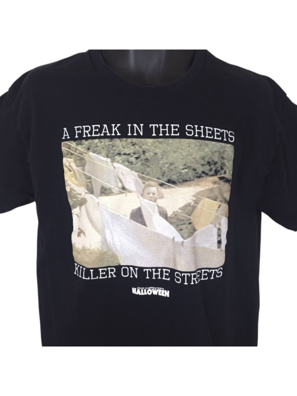 Halloween T Shirt Mens Size Large Black Michael Myers Killer On The Streets